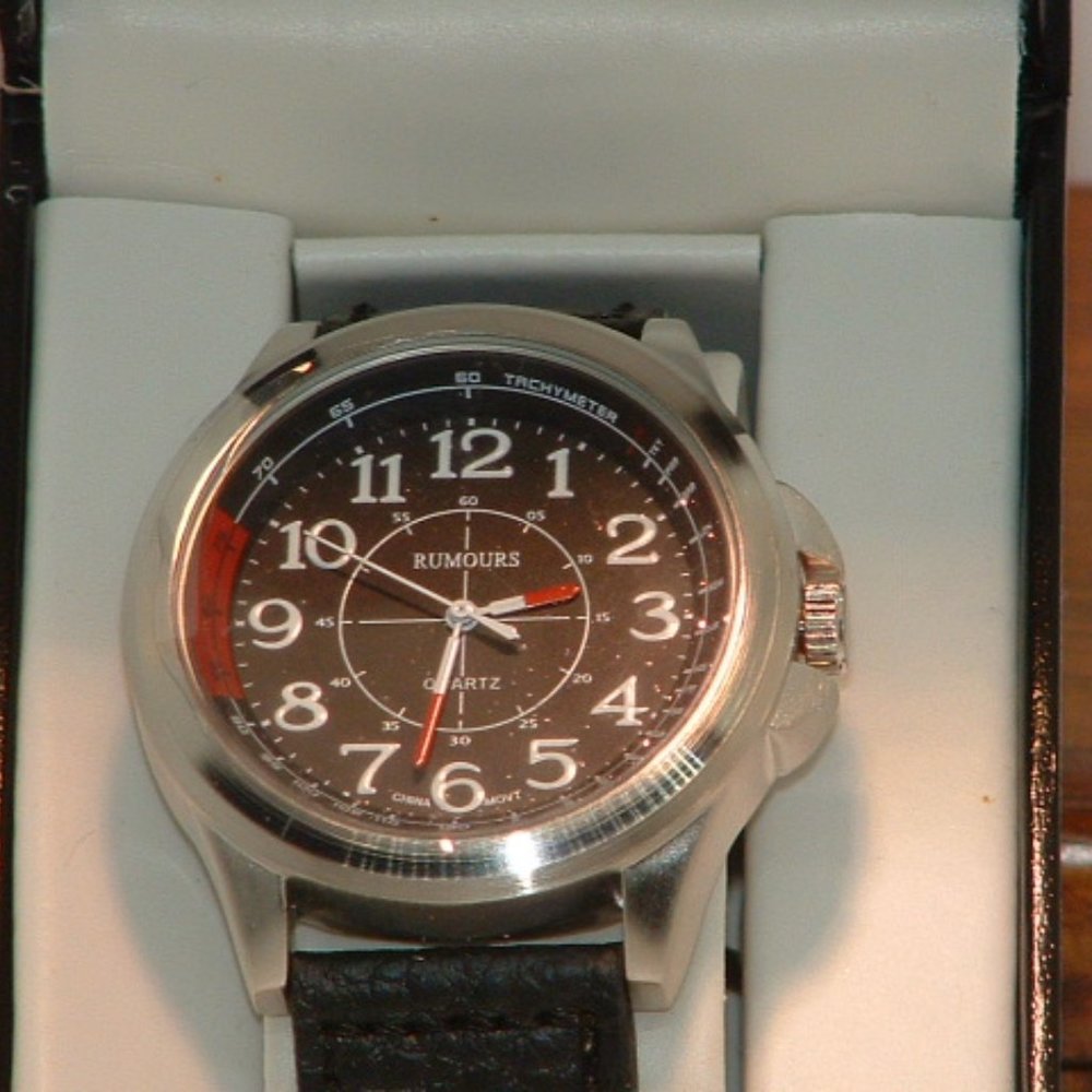 Rumours Tachymeter Analog Sports Watch